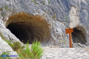 La vecchia galleria di Cala Gonone: ingresso lato ovest