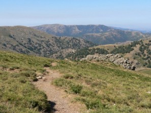 Il sentiero tra Funtana Mennula Cara e il Rifugio La Marmora
