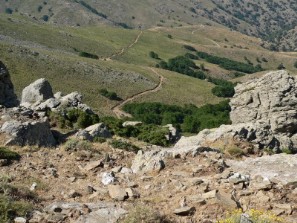Parte finale della carrareccia Guddetorgiu/Mennula Cara con l'area di sosta 