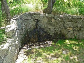 L'area di sosta attigua al Rifugio La Marmora