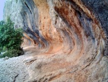 Sentiero Tiscali: Roccia incavata
